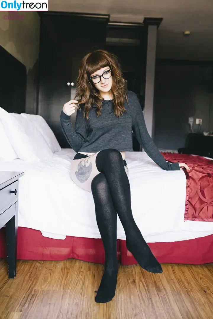 MIMP nude photo #3023 (Me In My Place / meinmyplace / u111922061)