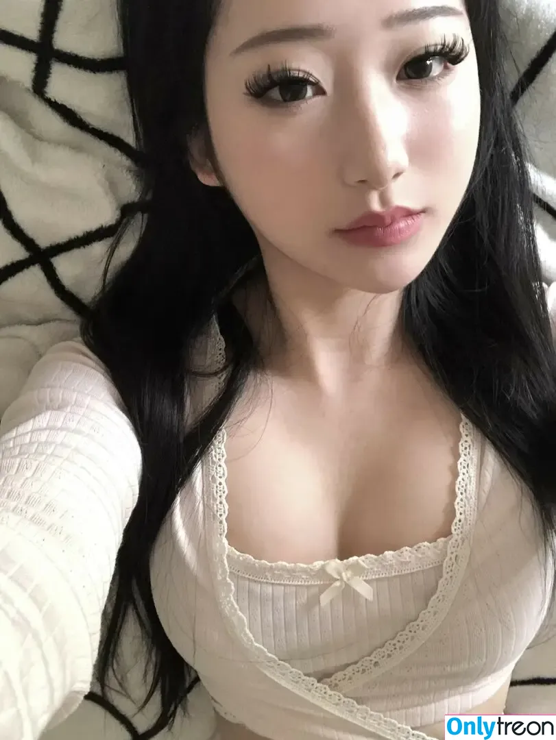 mina nude photo #0022 (luv4mina / minaash / xminaaa_)