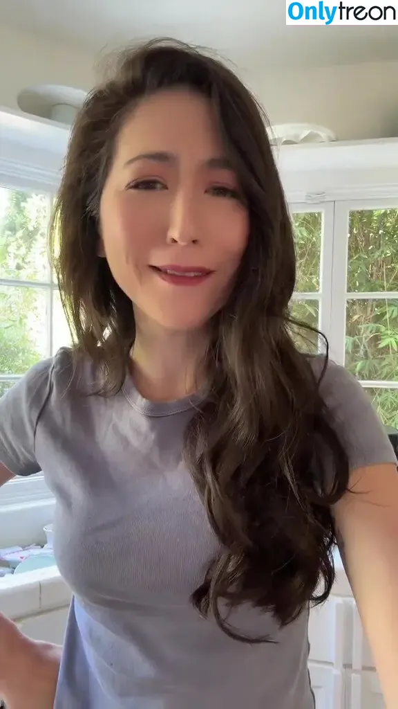 Mina Kimes nude photo #0310 (mina_kimes)