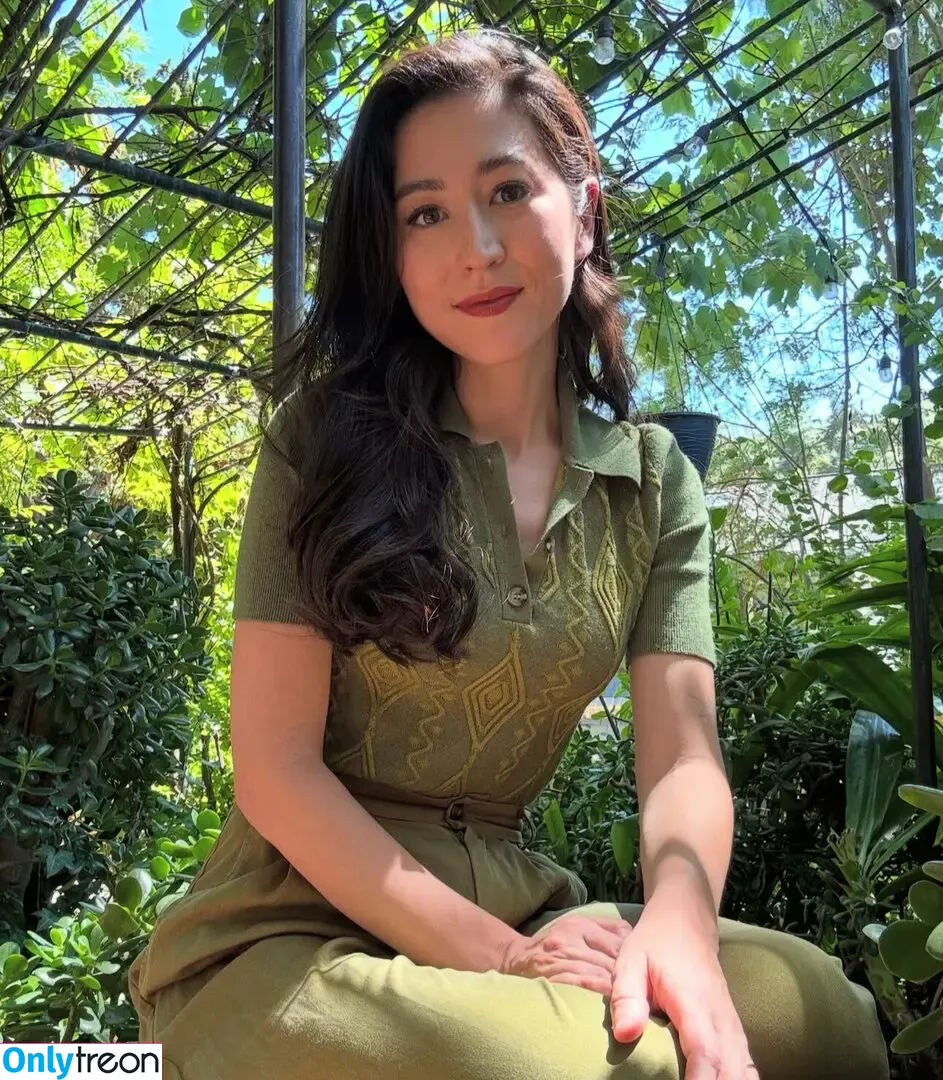 Mina Kimes nude photo #0312 (mina_kimes)