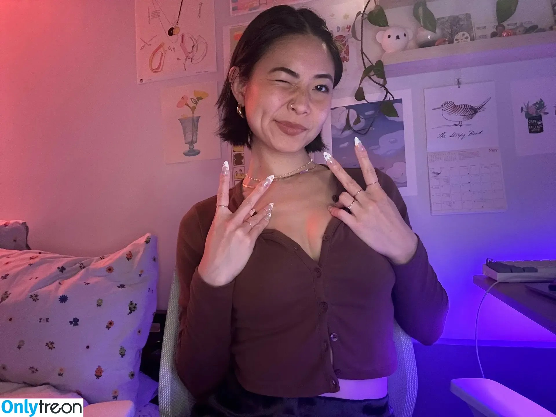 Mina Makes Noise nude photo #0003 (imminamakesnoise / minamakesnoise)