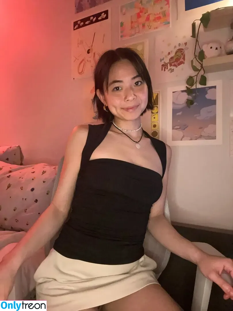 Mina Makes Noise nude photo #0018 (imminamakesnoise / minamakesnoise)