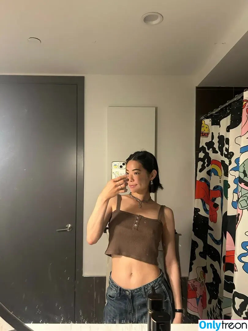 Mina Makes Noise nude photo #0044 (imminamakesnoise / minamakesnoise)