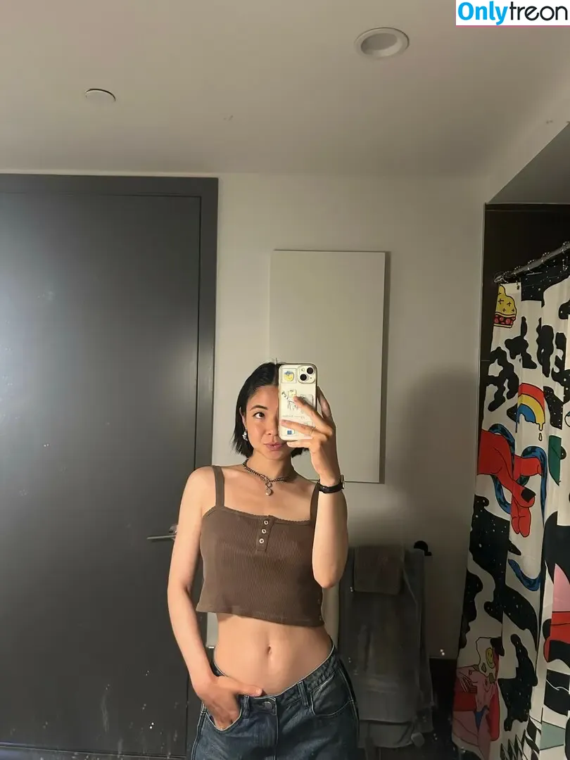 Mina Makes Noise nude photo #0048 (imminamakesnoise / minamakesnoise)
