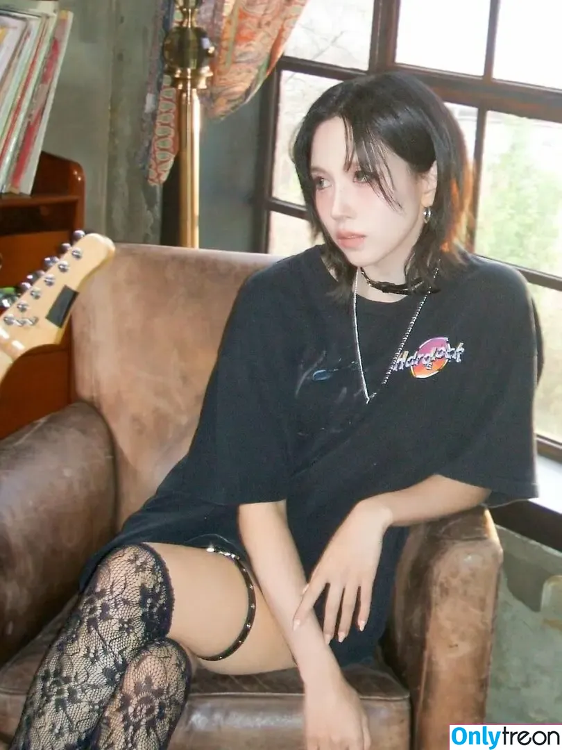 Mina Myoi nude photo #0028 (TWICE / latinamina / mina_sr_my)