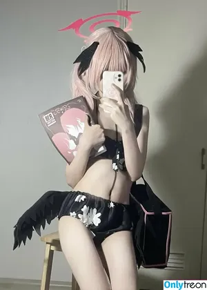  nude photo #0002