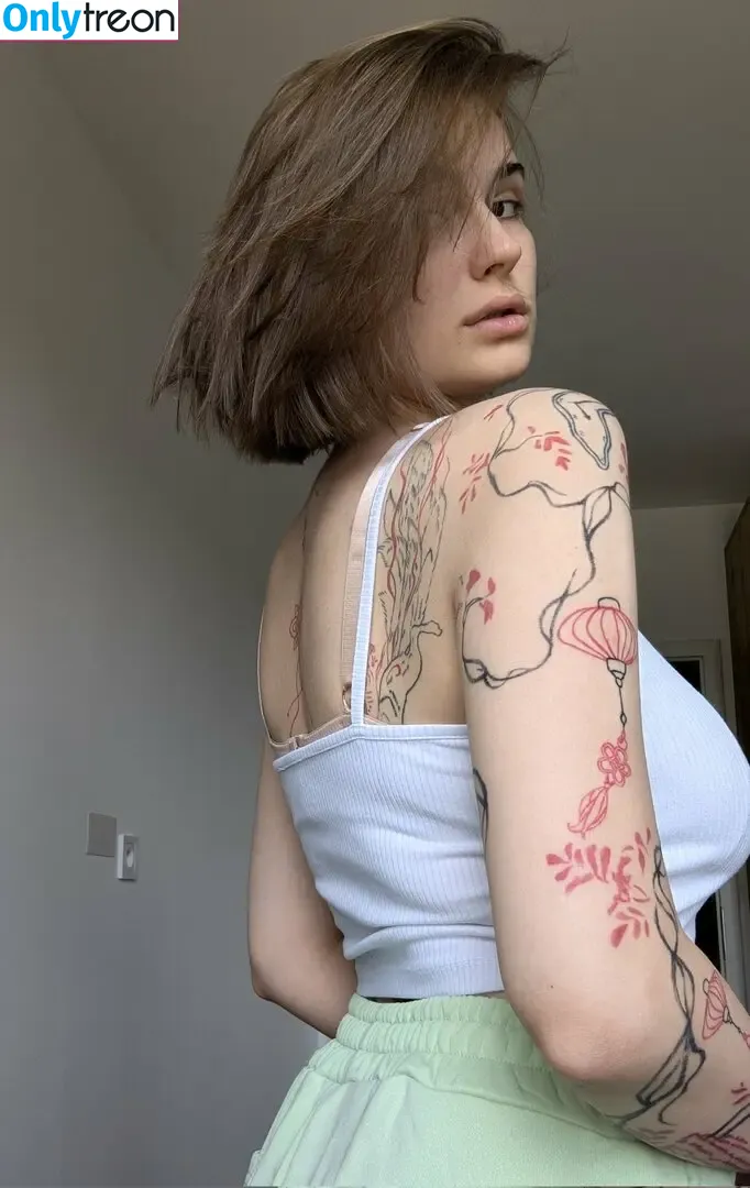 mini__pi_g nude photo #0079 (mini._.pig_)