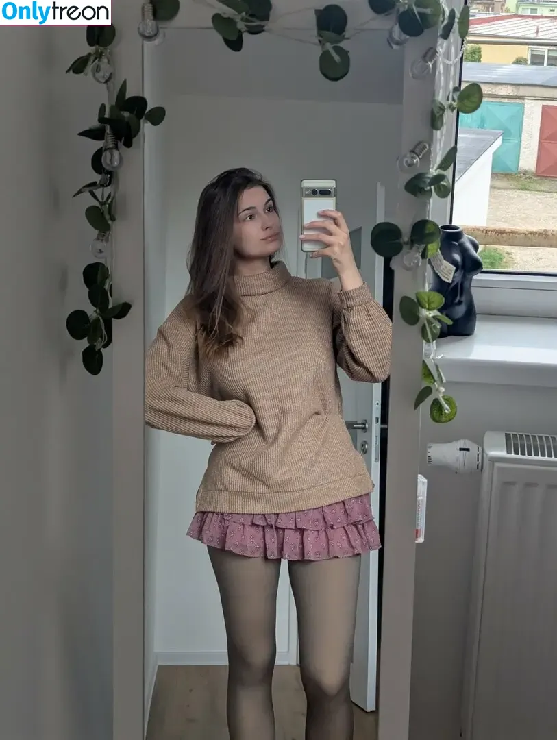 mini__pi_g nude photo #0087 (mini._.pig_)