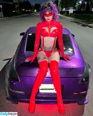 Minitruckmommy / Tinydemon / thatonesadist / thegothicmechanic nude photo #0024