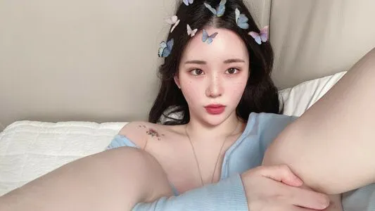Minji / lovres_min__ / miniwithtattoos / newjeans_official nude photo #0009