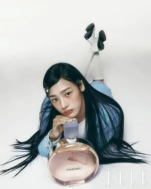 Minji / lovres_min__ / miniwithtattoos / newjeans_official nude photo #0028