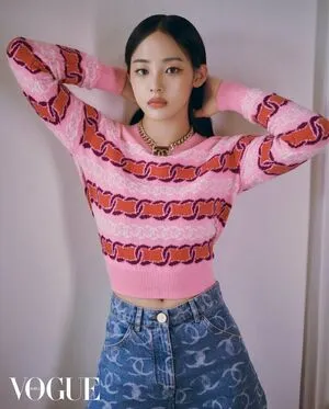 Minji / lovres_min__ / miniwithtattoos / newjeans_official nude photo #0059