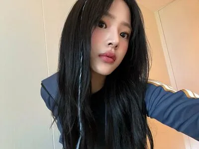 Minji / lovres_min__ / miniwithtattoos / newjeans_official nude photo #0191