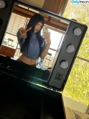 Minji / lovres_min__ / miniwithtattoos / newjeans_official nude photo #0433