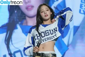Minji / lovres_min__ / miniwithtattoos / newjeans_official nude photo #0494