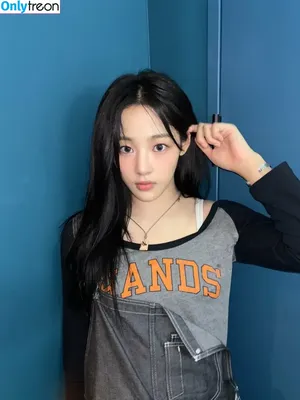 Minji / lovres_min__ / miniwithtattoos / newjeans_official nude photo #0551