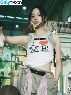 Minji / lovres_min__ / miniwithtattoos / newjeans_official nude photo #0608