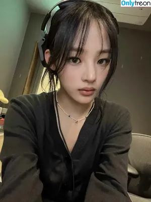 Minji / lovres_min__ / miniwithtattoos / newjeans_official nude photo #0617