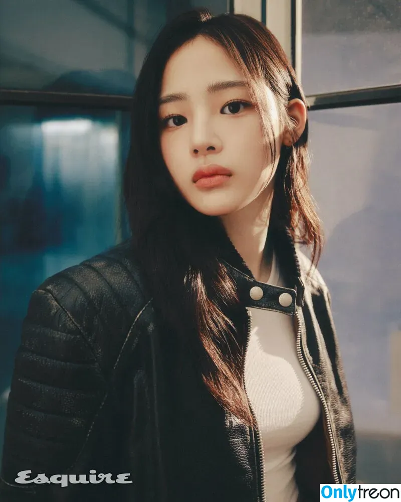 Minji nude photo #0015 (lovres_min__ / miniwithtattoos / newjeans_official)