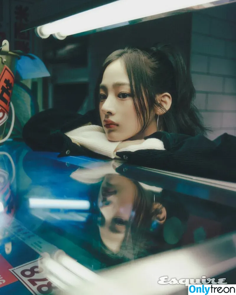 Minji nude photo #0022 (lovres_min__ / miniwithtattoos / newjeans_official)