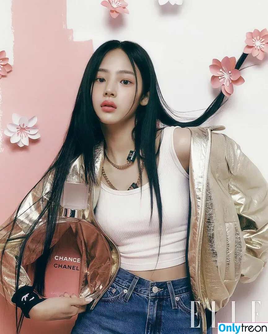 Minji nude photo #0026 (lovres_min__ / miniwithtattoos / newjeans_official)