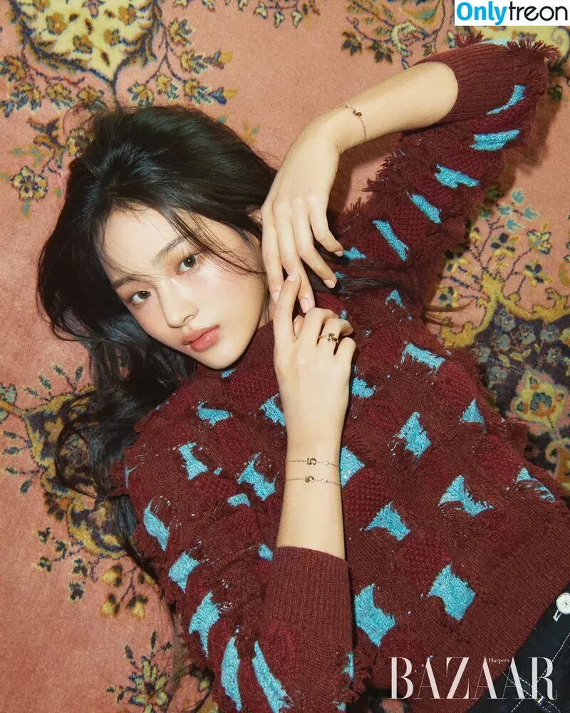 Minji nude photo #0052 (lovres_min__ / miniwithtattoos / newjeans_official)