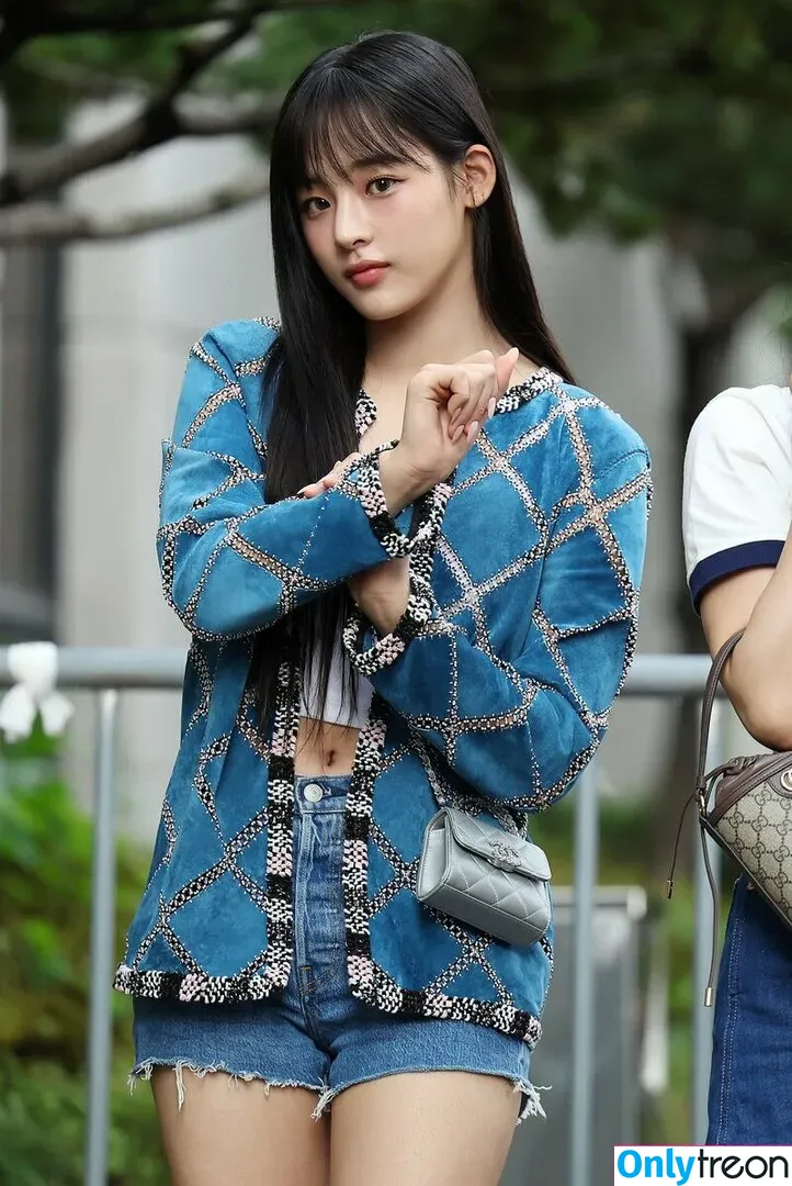 Minji nude photo #0074 (lovres_min__ / miniwithtattoos / newjeans_official)
