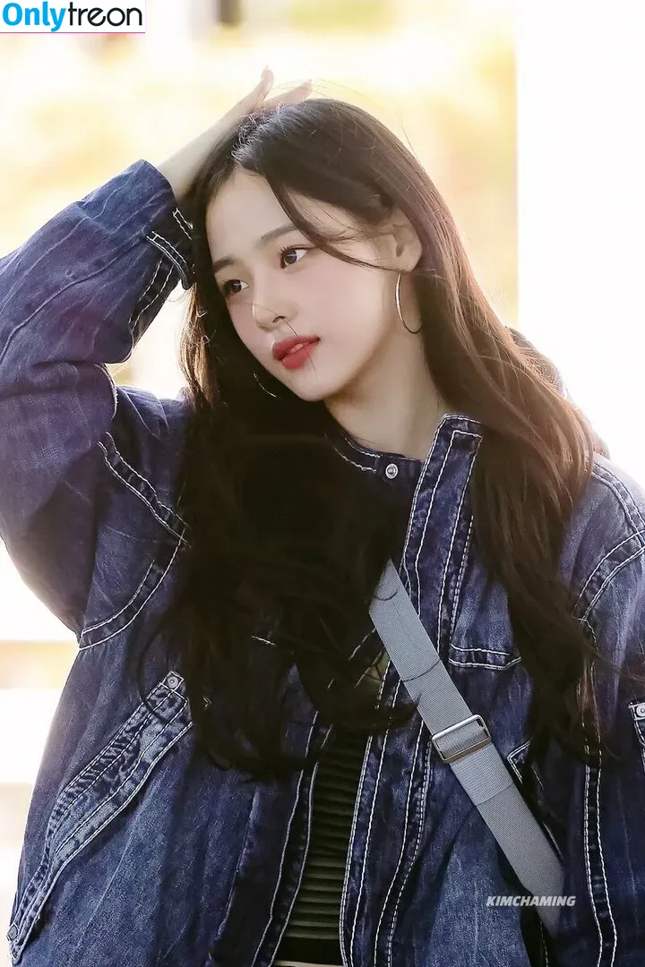 Minji nude photo #0078 (lovres_min__ / miniwithtattoos / newjeans_official)