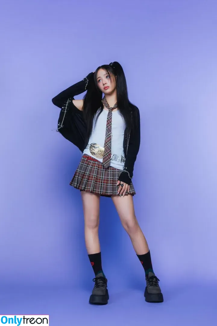 Minji nude photo #0100 (lovres_min__ / miniwithtattoos / newjeans_official)