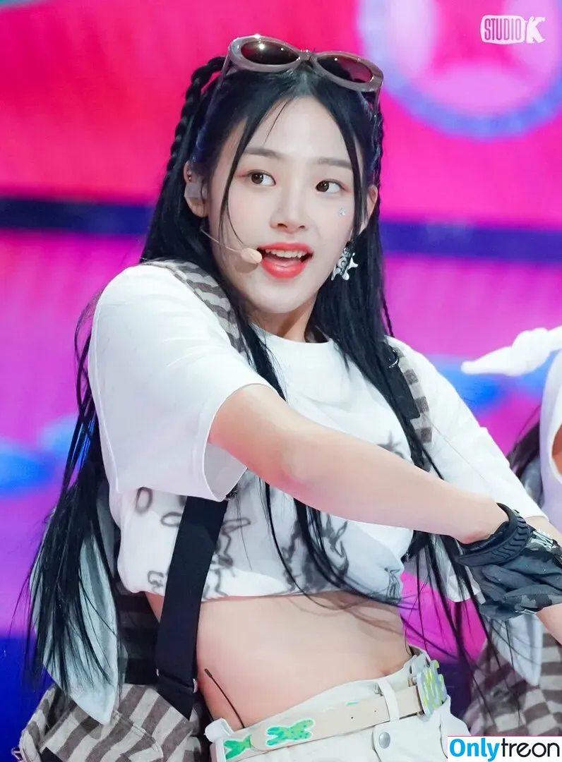 Minji nude photo #0143 (lovres_min__ / miniwithtattoos / newjeans_official)