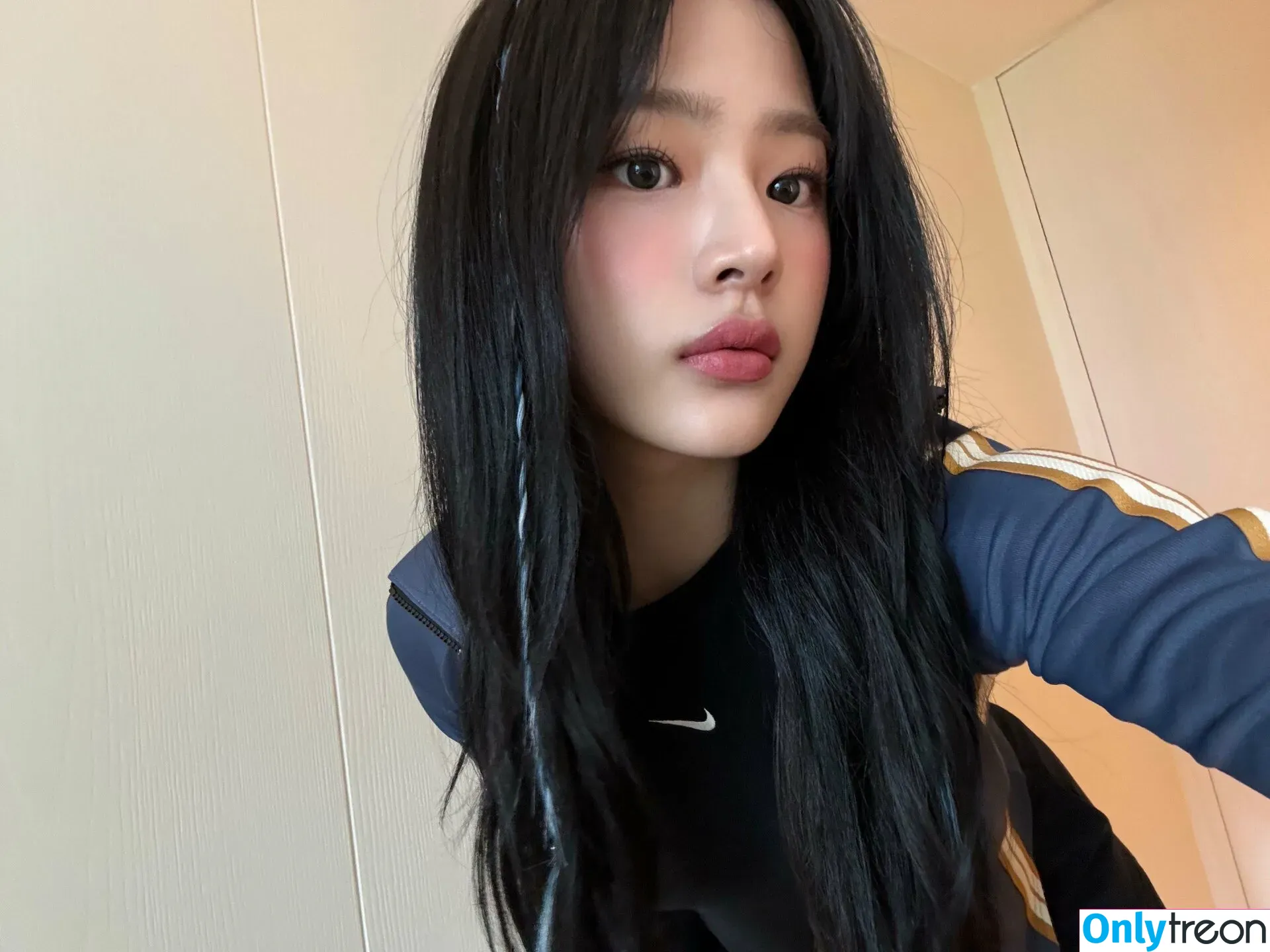 Minji nude photo #0195 (lovres_min__ / miniwithtattoos / newjeans_official)