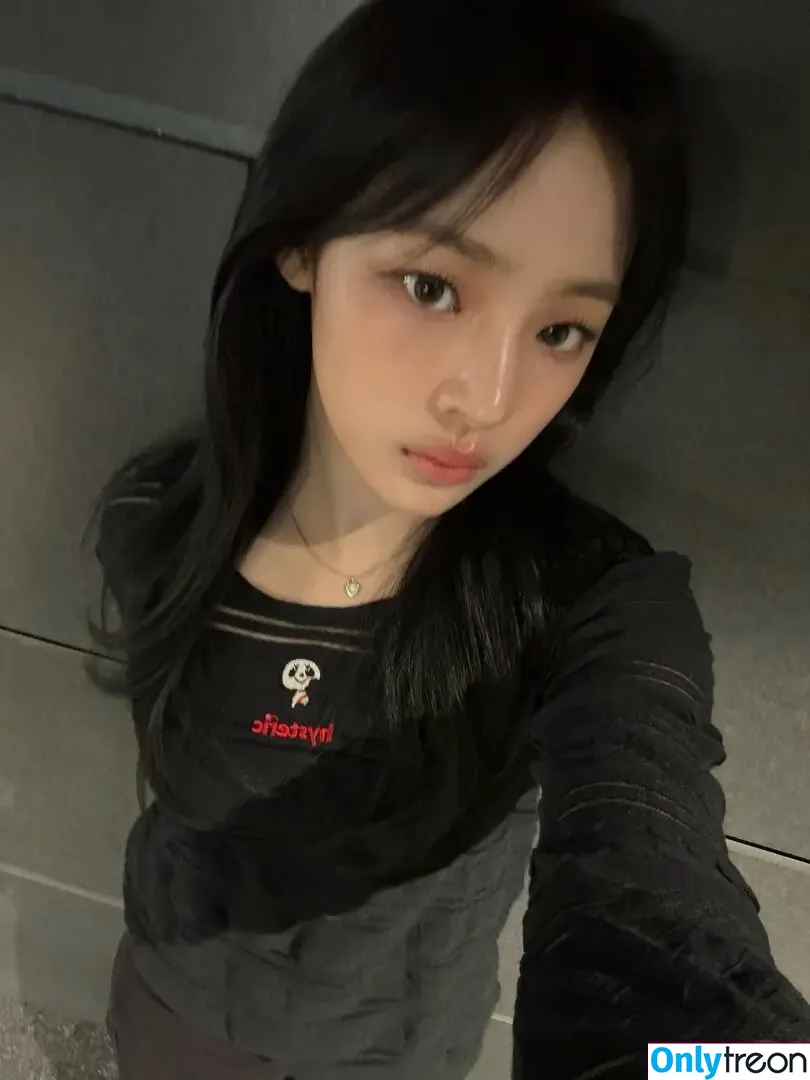 Minji nude photo #0280 (lovres_min__ / miniwithtattoos / newjeans_official)
