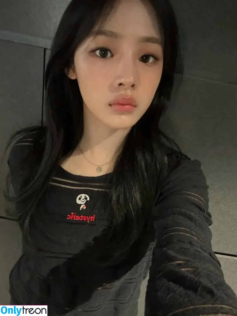 Minji nude photo #0281 (lovres_min__ / miniwithtattoos / newjeans_official)