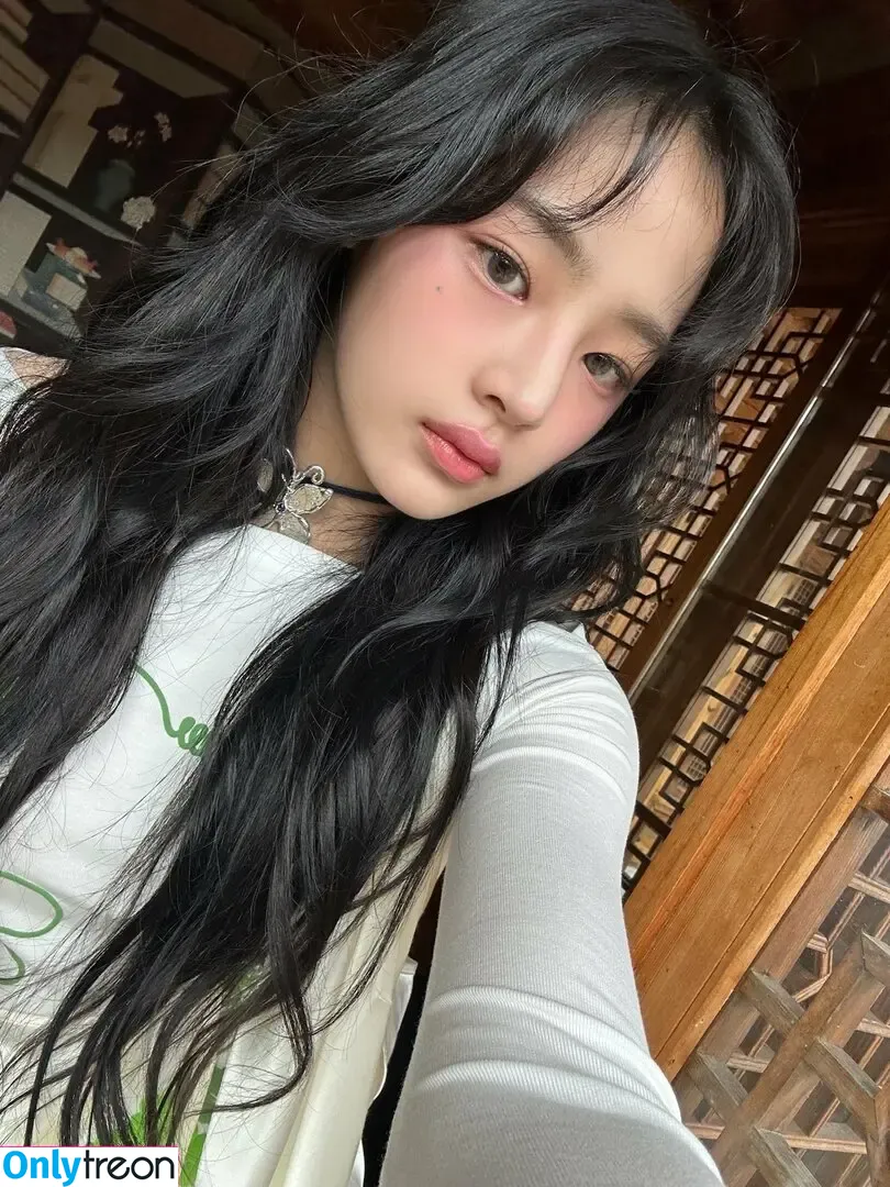 Minji nude photo #0286 (lovres_min__ / miniwithtattoos / newjeans_official)