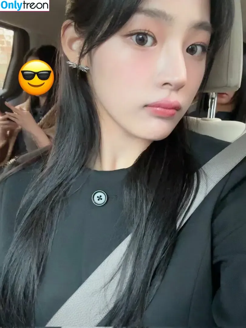 Minji nude photo #0293 (lovres_min__ / miniwithtattoos / newjeans_official)