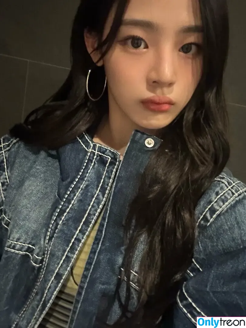 Minji nude photo #0298 (lovres_min__ / miniwithtattoos / newjeans_official)