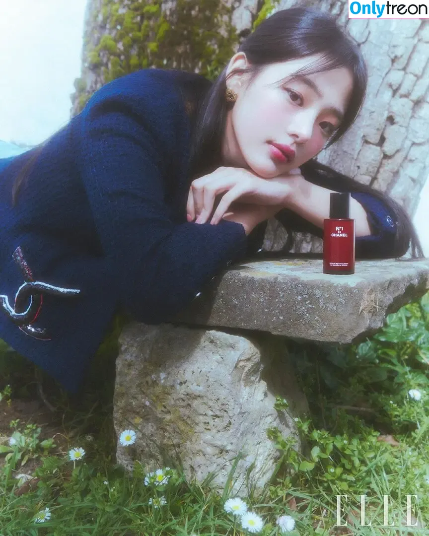 Minji nude photo #0326 (lovres_min__ / miniwithtattoos / newjeans_official)