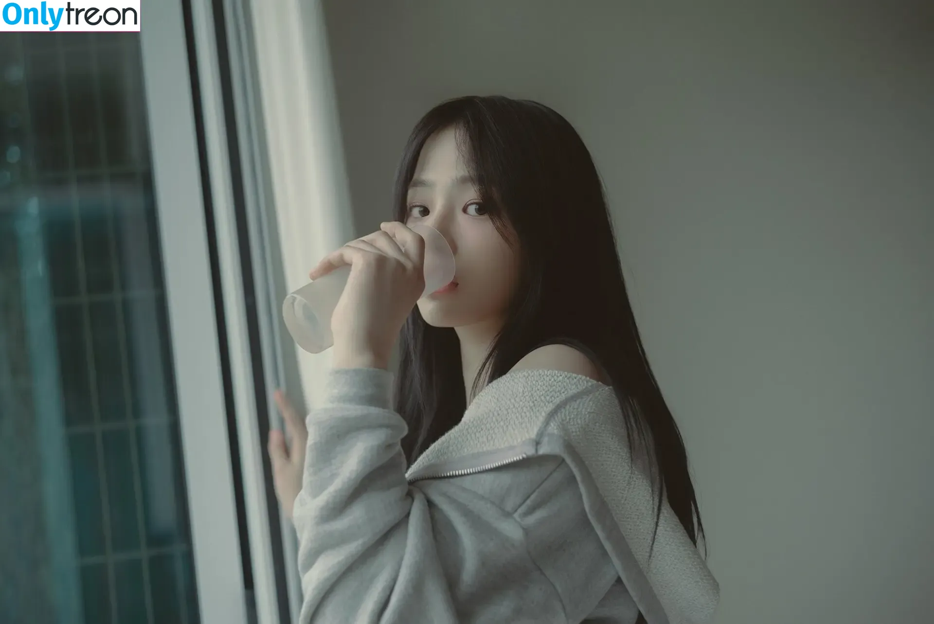 Minji nude photo #0363 (lovres_min__ / miniwithtattoos / newjeans_official)