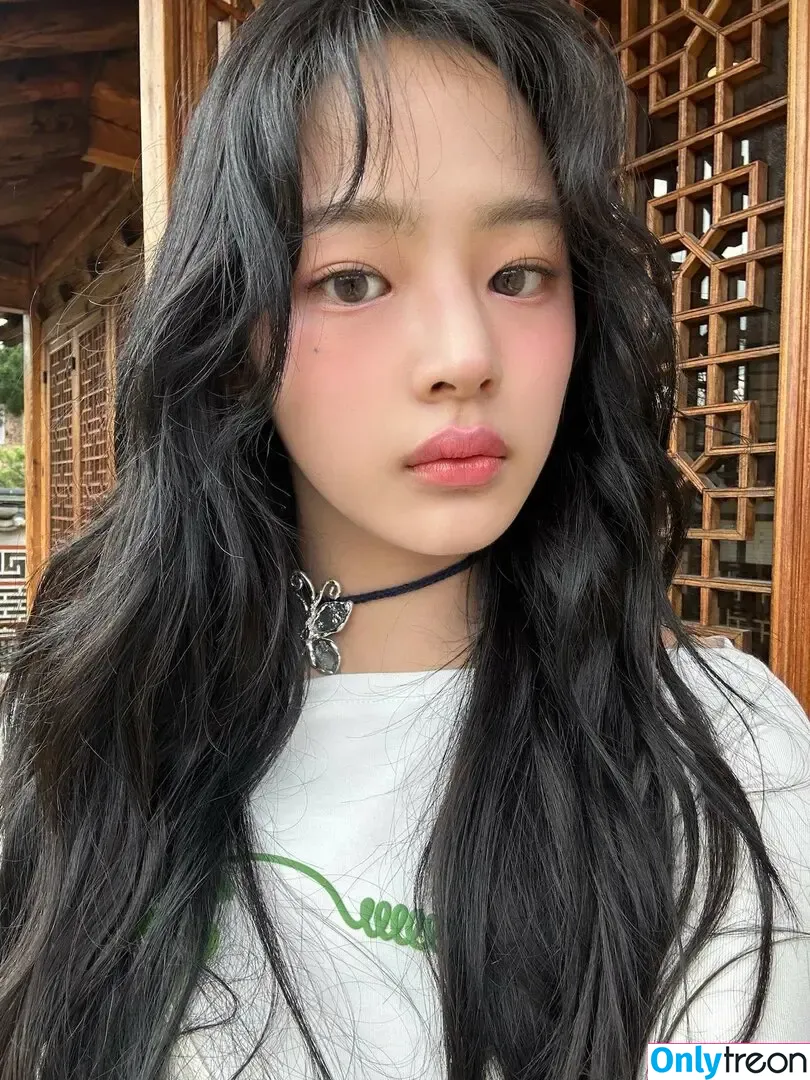 Minji nude photo #0412 (lovres_min__ / miniwithtattoos / newjeans_official)