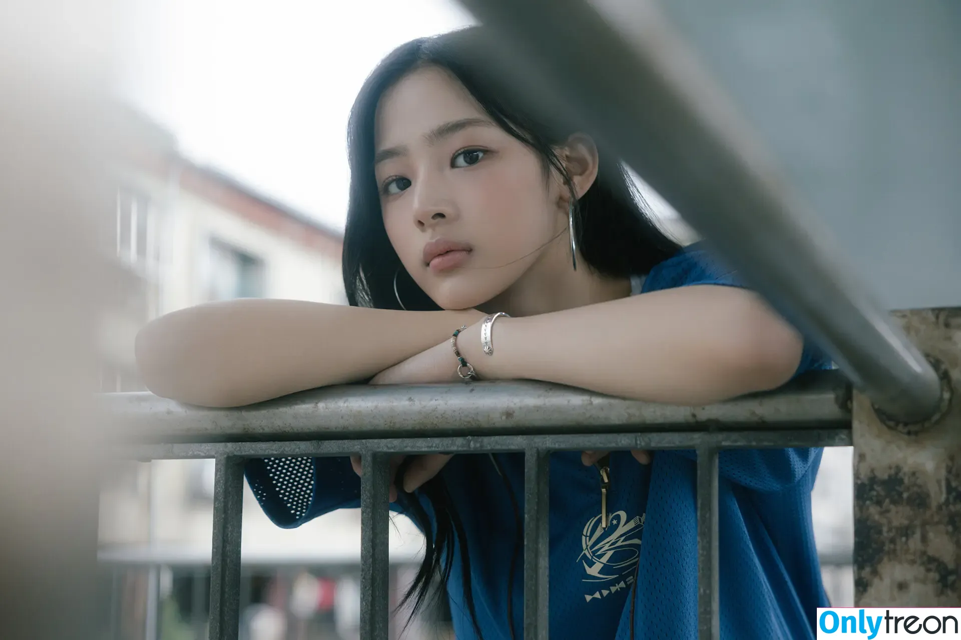 Minji nude photo #0463 (lovres_min__ / miniwithtattoos / newjeans_official)