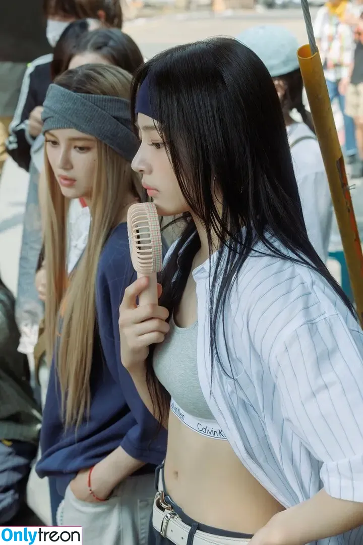 Minji nude photo #0465 (lovres_min__ / miniwithtattoos / newjeans_official)