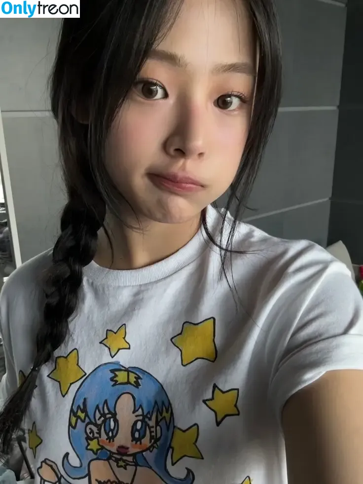 Minji nude photo #0468 (lovres_min__ / miniwithtattoos / newjeans_official)