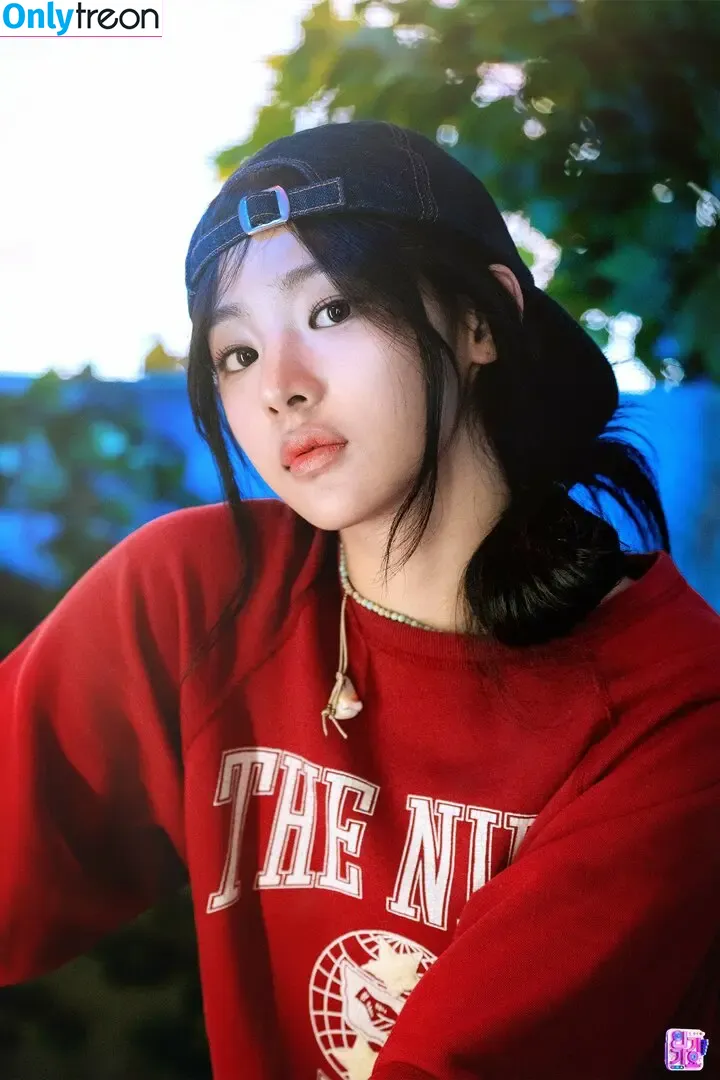 Minji nude photo #0472 (lovres_min__ / miniwithtattoos / newjeans_official)