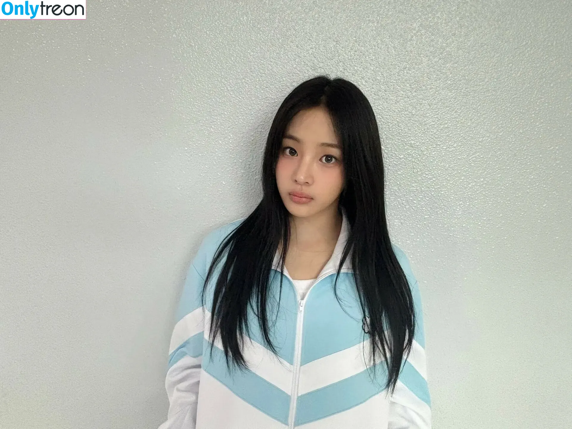 Minji nude photo #0476 (lovres_min__ / miniwithtattoos / newjeans_official)