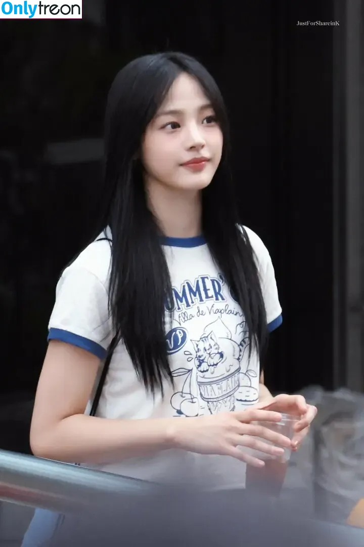 Minji nude photo #0486 (lovres_min__ / miniwithtattoos / newjeans_official)