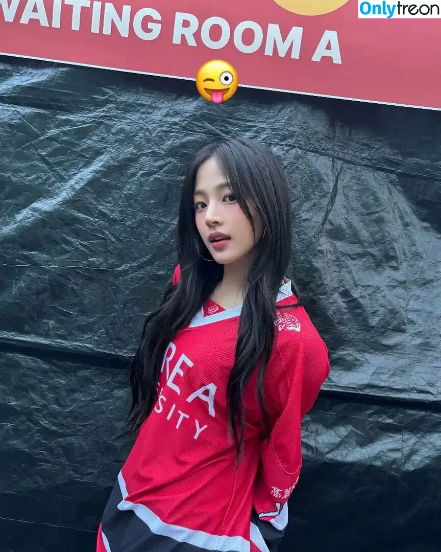 Minji nude photo #0520 (lovres_min__ / miniwithtattoos / newjeans_official)
