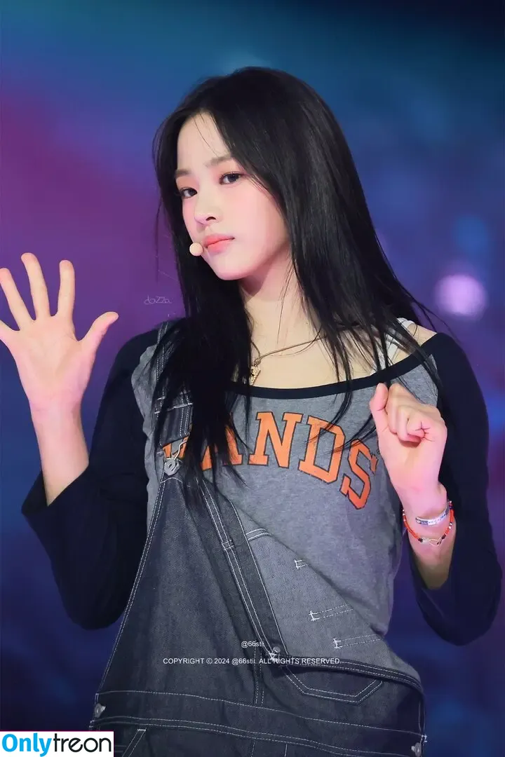 Minji nude photo #0548 (lovres_min__ / miniwithtattoos / newjeans_official)