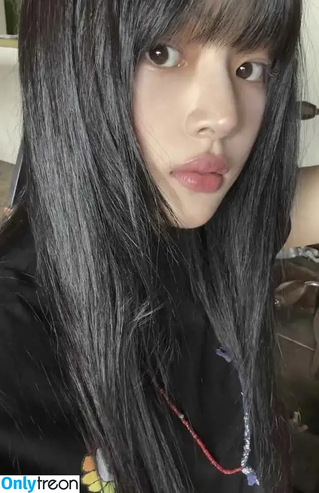 Minji nude photo #0611 (lovres_min__ / miniwithtattoos / newjeans_official)