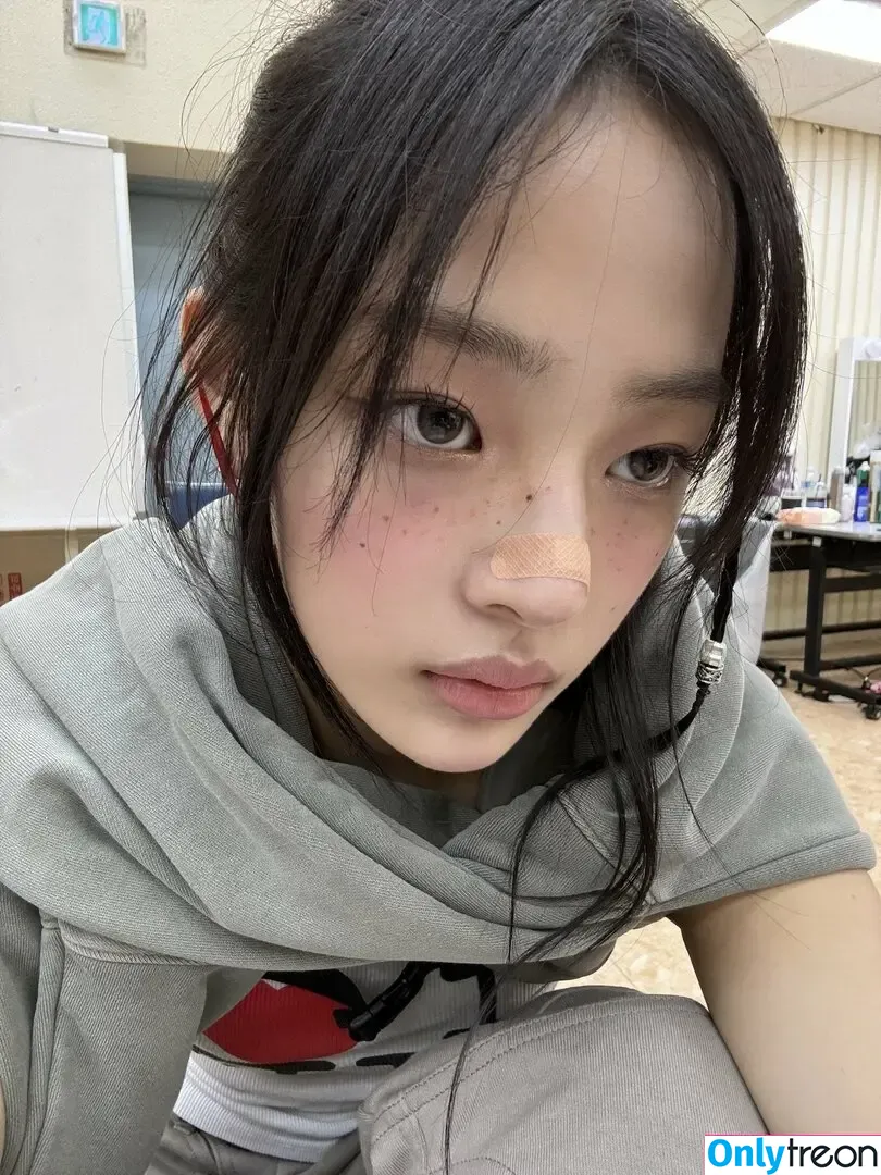 Minji nude photo #0624 (lovres_min__ / miniwithtattoos / newjeans_official)