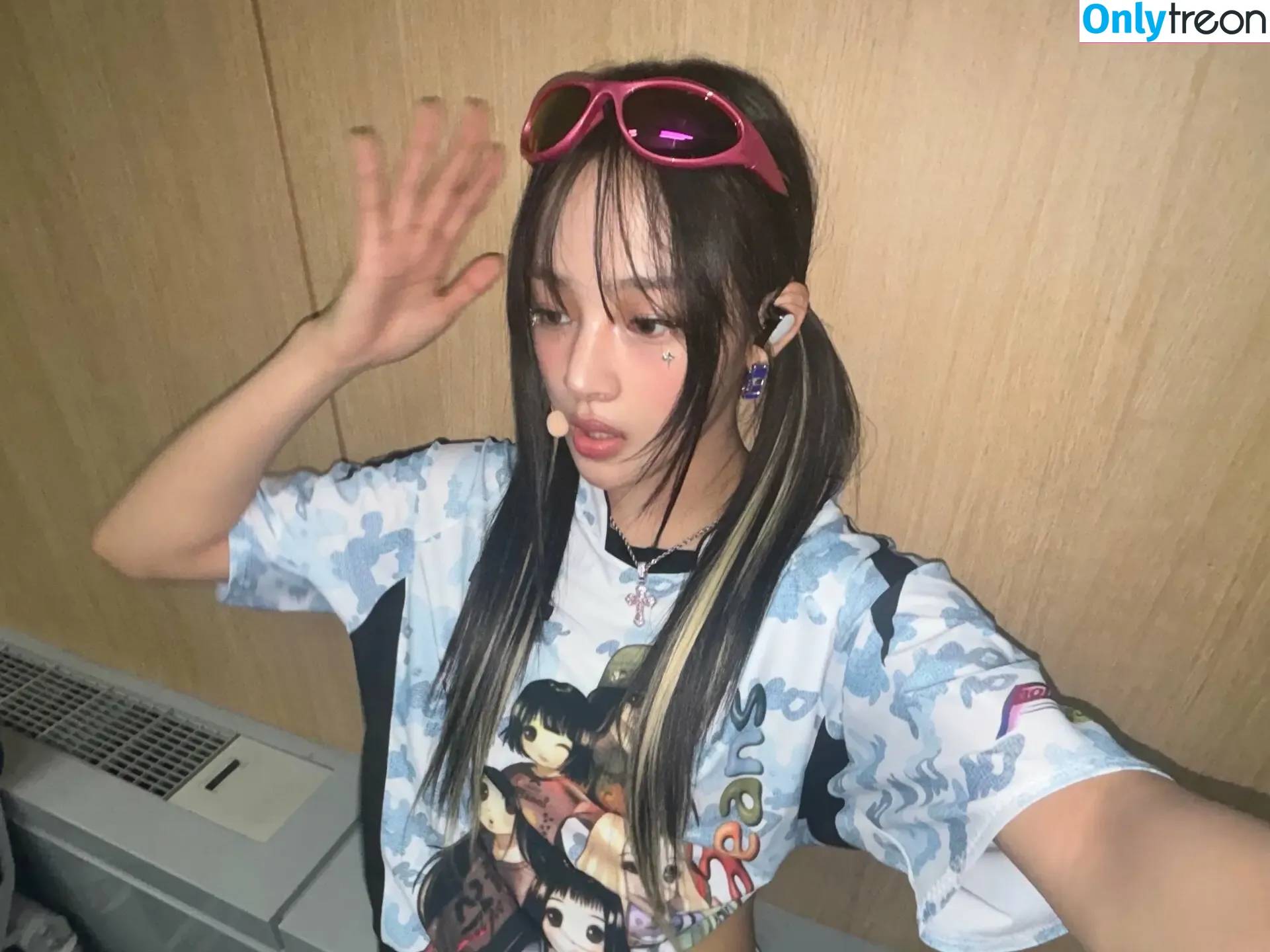 Minji nude photo #0641 (lovres_min__ / miniwithtattoos / newjeans_official)